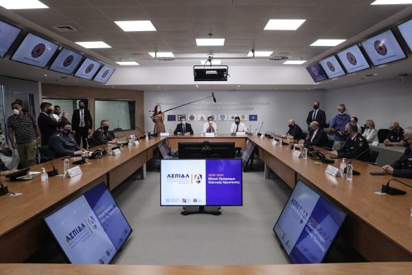 Μητσοτάκης στη Πολιτική Προστασία
