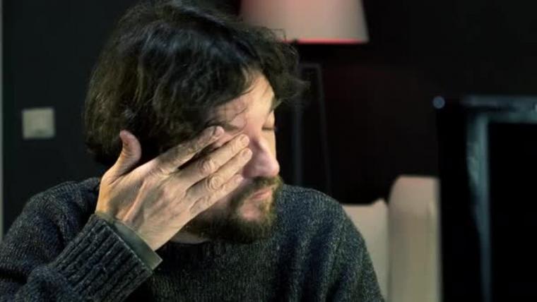 Για αρχή κανε ένα διάλειμμα και κοίτα ένα μακρυνό αντικείμενο