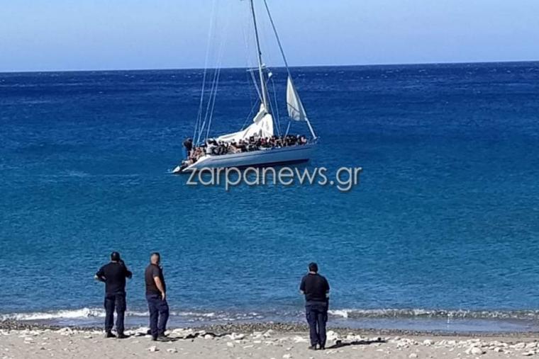 σκάφος με μετανάστες