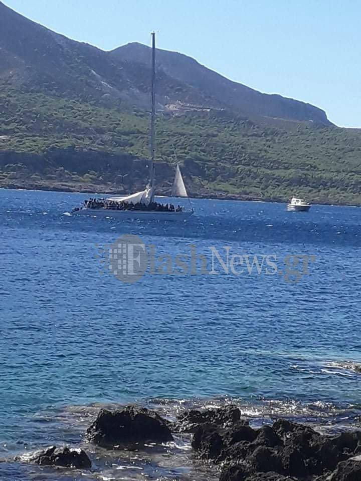 σκάφος με μετανάστες