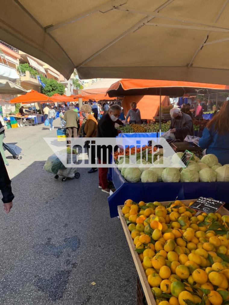 Συνωστισμός σε λαϊκή αγορά στην Ηλιούπολη