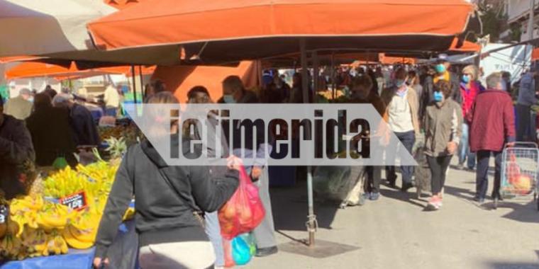Συνωστισμός σε λαϊκή αγορά στην Ηλιούπολη