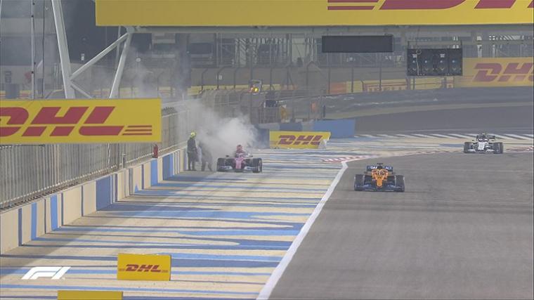 Μεγάλος άτυχος ο Perez ο οποίος εγκατέλειψε μόλις τρεις γύρους πριν το πέσιμο της καρό σημαίας και ενώ βρισκόταν στην τρίτη θέση