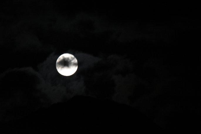 Ψυχρή Πανσέληνος