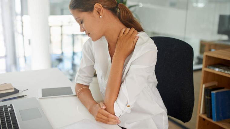 Ινομυαλγία: Πρόκειται για διαταραχή η οποία χαρακτηρίζεται από χρόνιο διάχυτο πόνο. Εκτός από τον πόνο, βασικό σύμπτωμα είναι η μόνιμη κούραση.