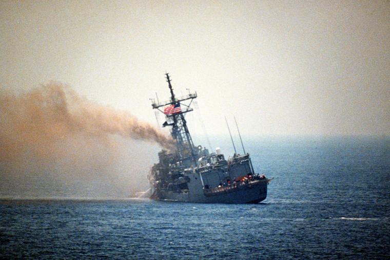 Το αμερικάνικο Stark πλοίο μετά την επίθεση