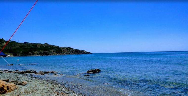 Μια χαλαρωτική βόλτα, ένας ρομαντικός περίπατος με φόντο τη θάλασσα και τον ουρανό, σίγουρα θα κάνουν τη μικρή σας απόδραση μοναδική και θα γεμίσουν τις μπαταρίες! Το σίγουρο είναι ότι θα επιστρέψετε!