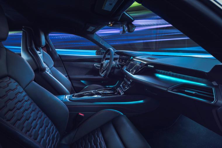 2022 Audi RS e-tron GT 