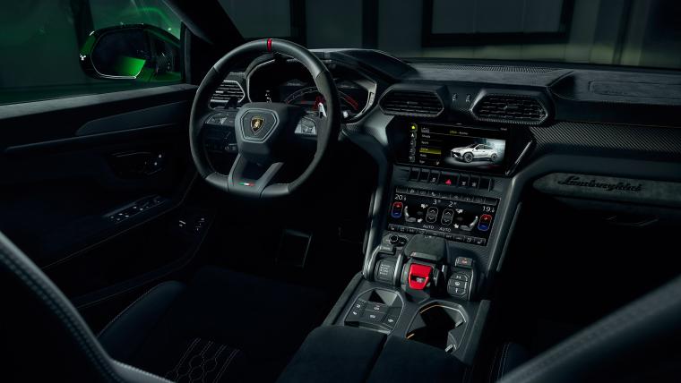 Lamborghini Urus Performante 