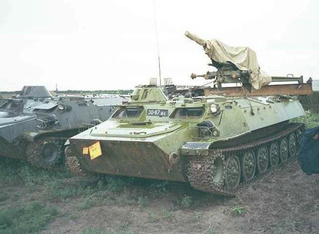 2B9 Vasilek σε MT-LB