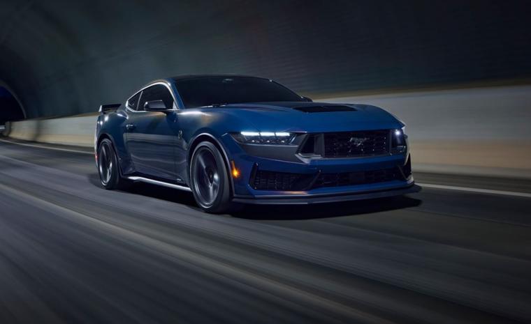 Ford Mustang Dark Horse