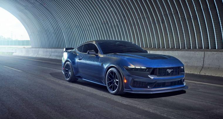 Ford Mustang Dark Horse