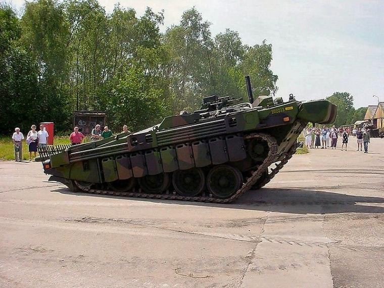 Stridsvagn 103