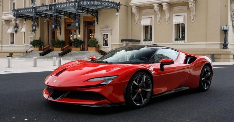 Ferrari SF90 Stradale 