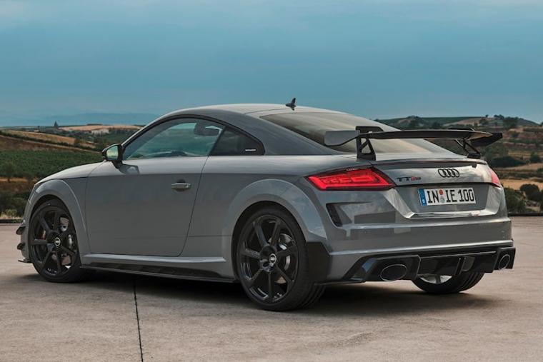 TT RS Iconic Edition