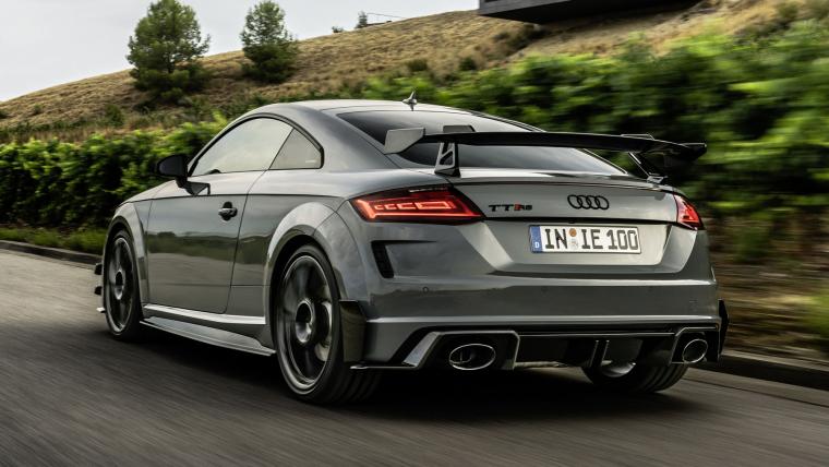 TT RS Iconic Edition
