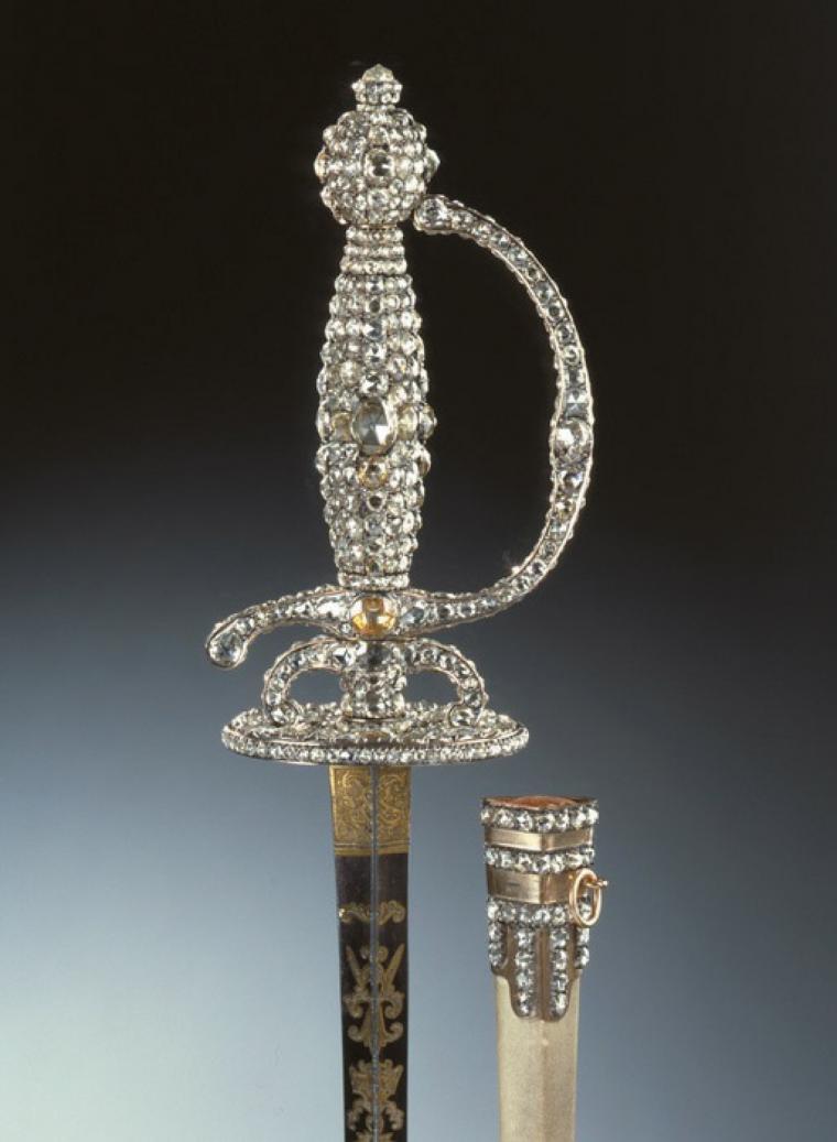 Το διαμαντένιο ξίφος: Τελετουργικό ξιφίδιο του 18ου αιώνα με περισσότερα από 770 διαμάντια
