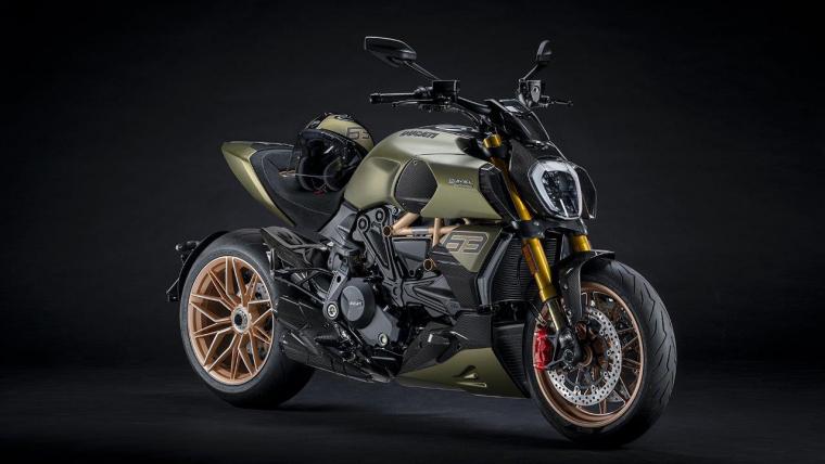 Ducati Diavel 1260 Lamborghini 19