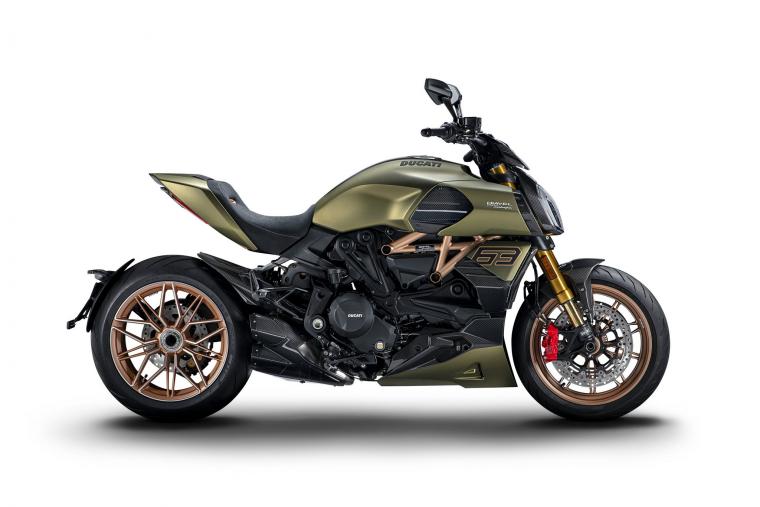 Ducati Diavel 1260 Lamborghini 19