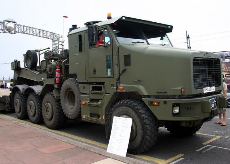 Oshkosh M1070