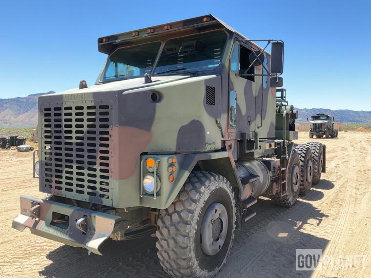 Oshkosh M1070