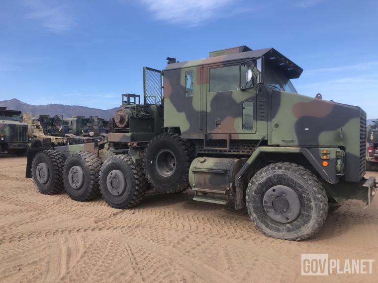 Oshkosh M1070