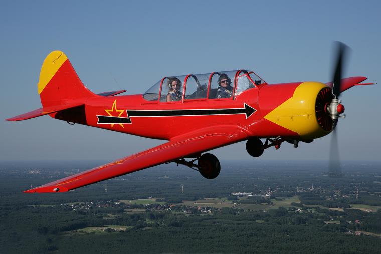 Yak-52