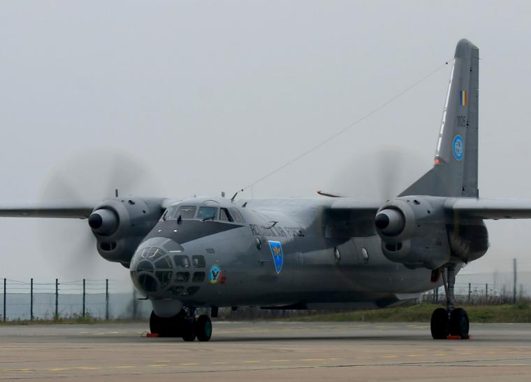 An-30 