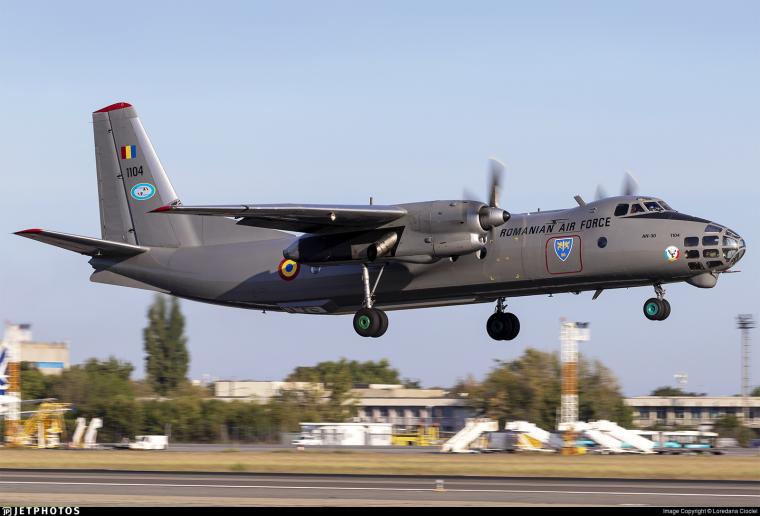 An-30 