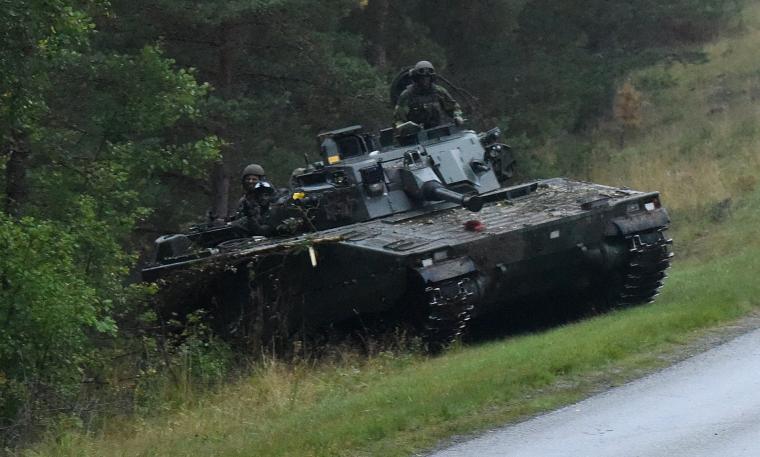 CV90