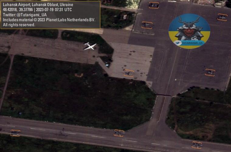 ρωσικά ελικόπτερα στο αεροδρόμιο του Λουγκάνσκ 