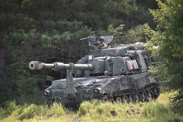 M109A6 Paladin 