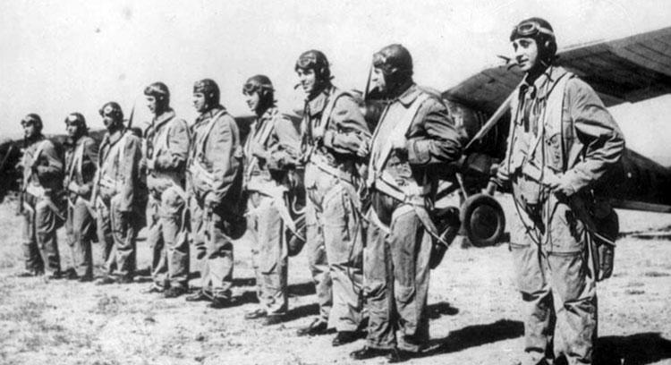 Έλληνες πιλότοι στον Β' Παγκόσμιο Πόλεμο