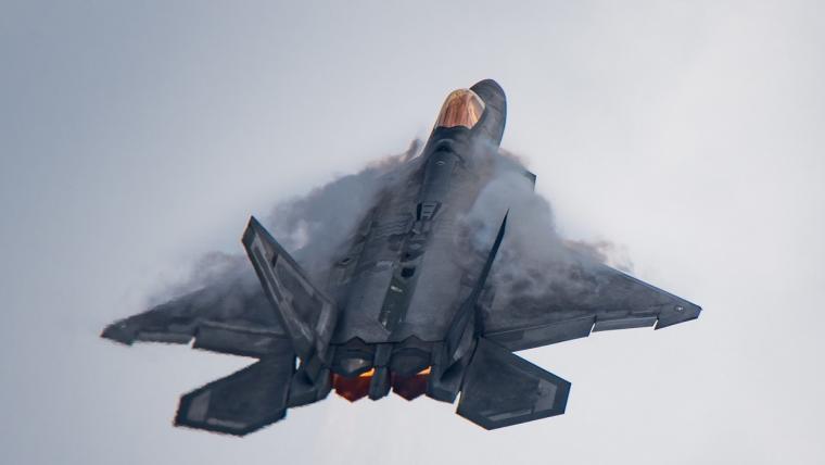 F-22 Raptor 