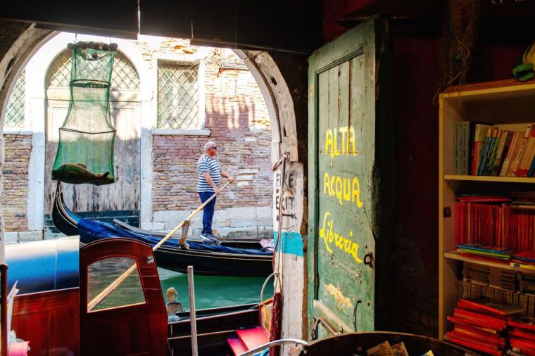Libreria Acqua Alta