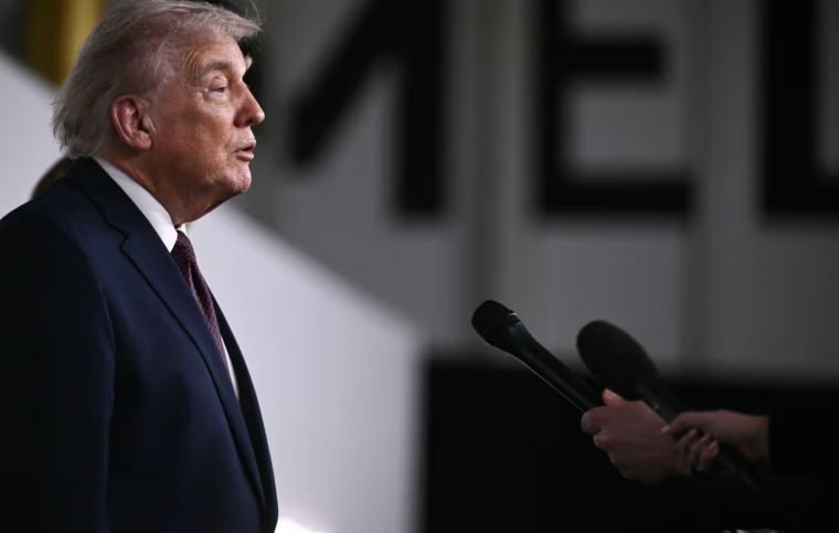 Τραμπ - Μελάνια - Ταινια