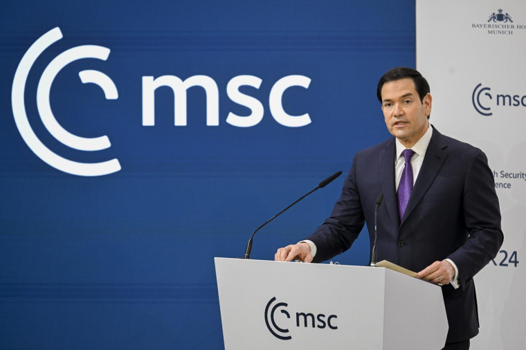 Ρουμπιο - Μερτς