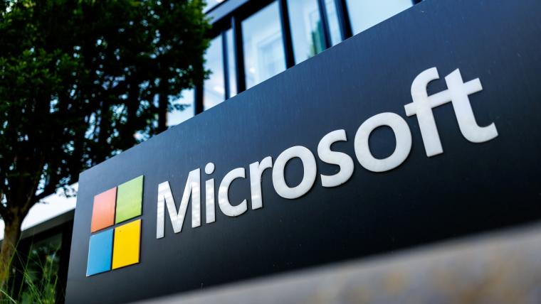 Ο πρόεδρος της Microsoft απευθύνει έκκληση να συσταθούν «πραγματικοί και αποτελεσματικοί» κανόνες ασφαλείας