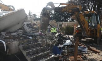 κόκκινα σπίτια στο Μάτι