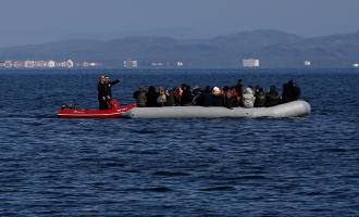 μετανάστες λεμβος