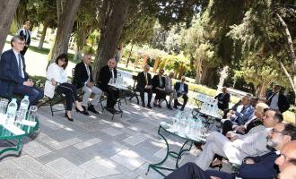 Σακελλαροπούλου με Επιτροπή Δημόσιας Υγείας