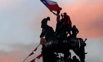 διαδηλωτές στη Χιλή