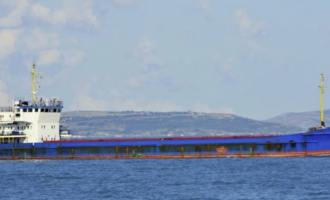 ιρανικά φορτηγά πλοία που ίσως μεταφέρουν πυρομαχικά στην Ρωσία