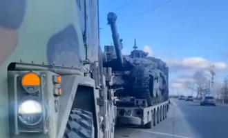 Twitter - Ουκρανού μεταφέρουν ρωσικό T-90M με Oshkosh M1070 HET