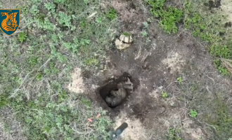 Facebook - ουκρανικό drone πεζοναυτών κυνηγάει Ρώσους με βόμβες