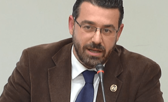 Καθηγητής Φίλης