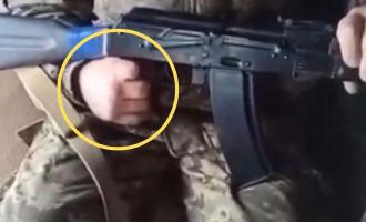 Ουκρανός στρατιώτης χωρίς 2 δάχτυλα στο μέτωπο
