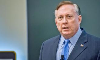 Συνταγματάρχης Ντάγκλας ΜακΓκρέγκορ