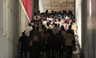 Λαθρομετανάστες