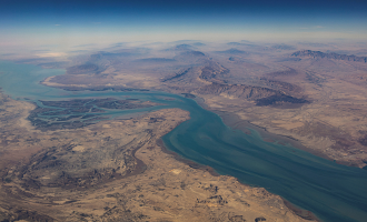 στενα ορμουζ